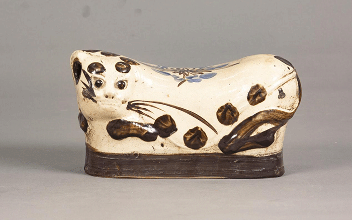 中华民国白瓷猫枕